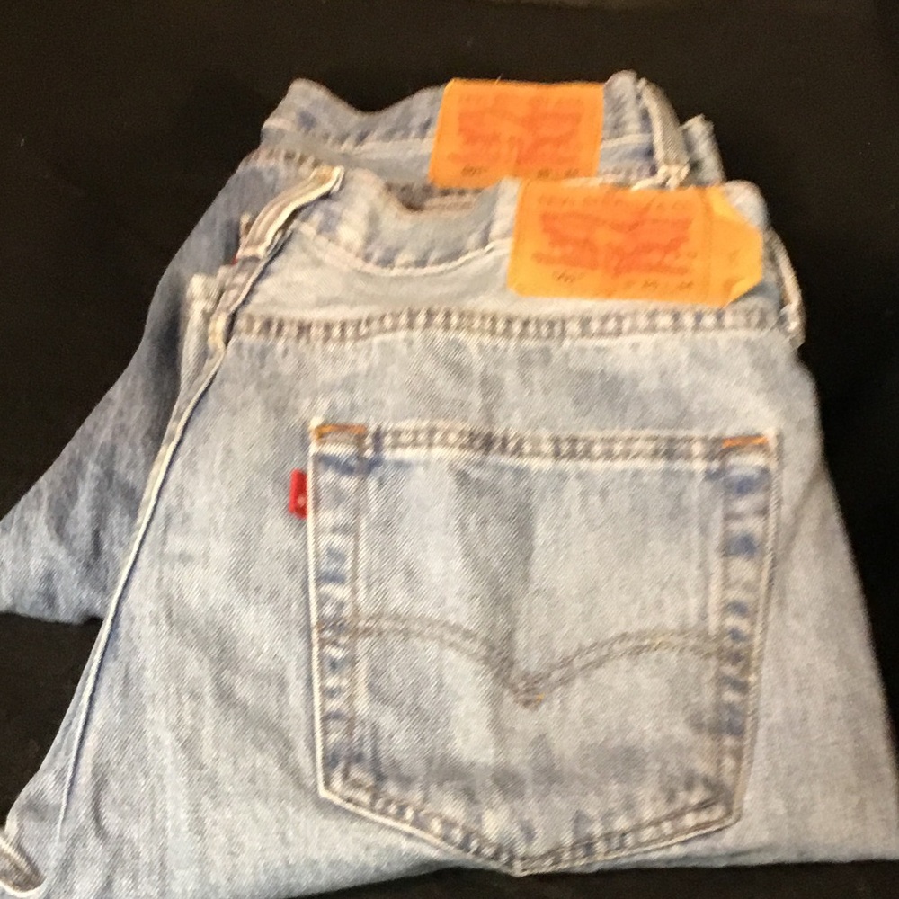 Levi's 501 Light Blue Straight Men's Jeans
35 x 34